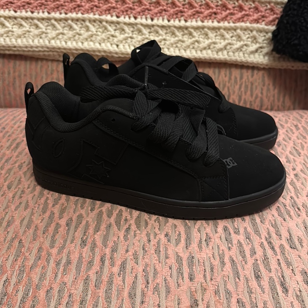 DC Men’s Shoes ~ Size 11 ~ Black ~ BRAND NEW!!